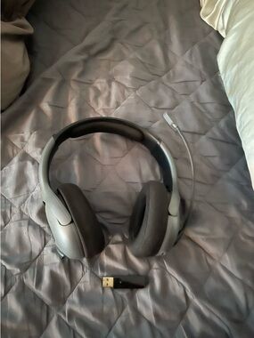 Wireless Over-Ear Headset with Boom Microphone - Gray